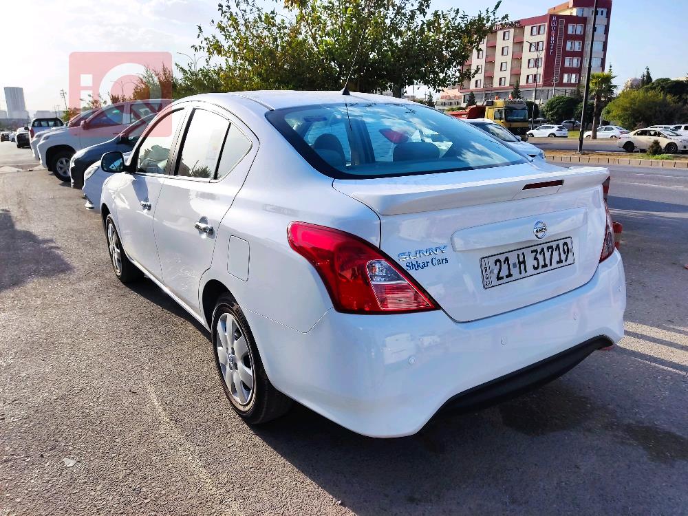 Nissan Sunny